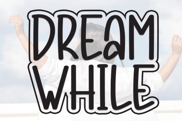 Dream While: A Warm Display Font for Editorial Design